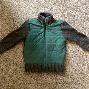 2T green zip up sweater with faux fur lining
